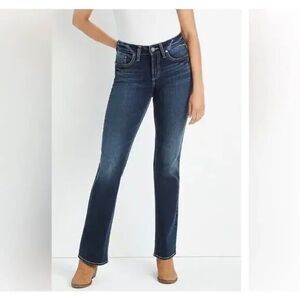 30x31 1/2  Silver Suki dark wash bootcut